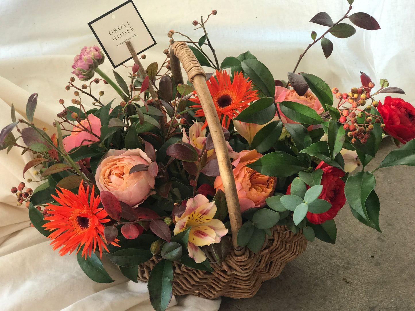 <Selection> Flower Basket - Red