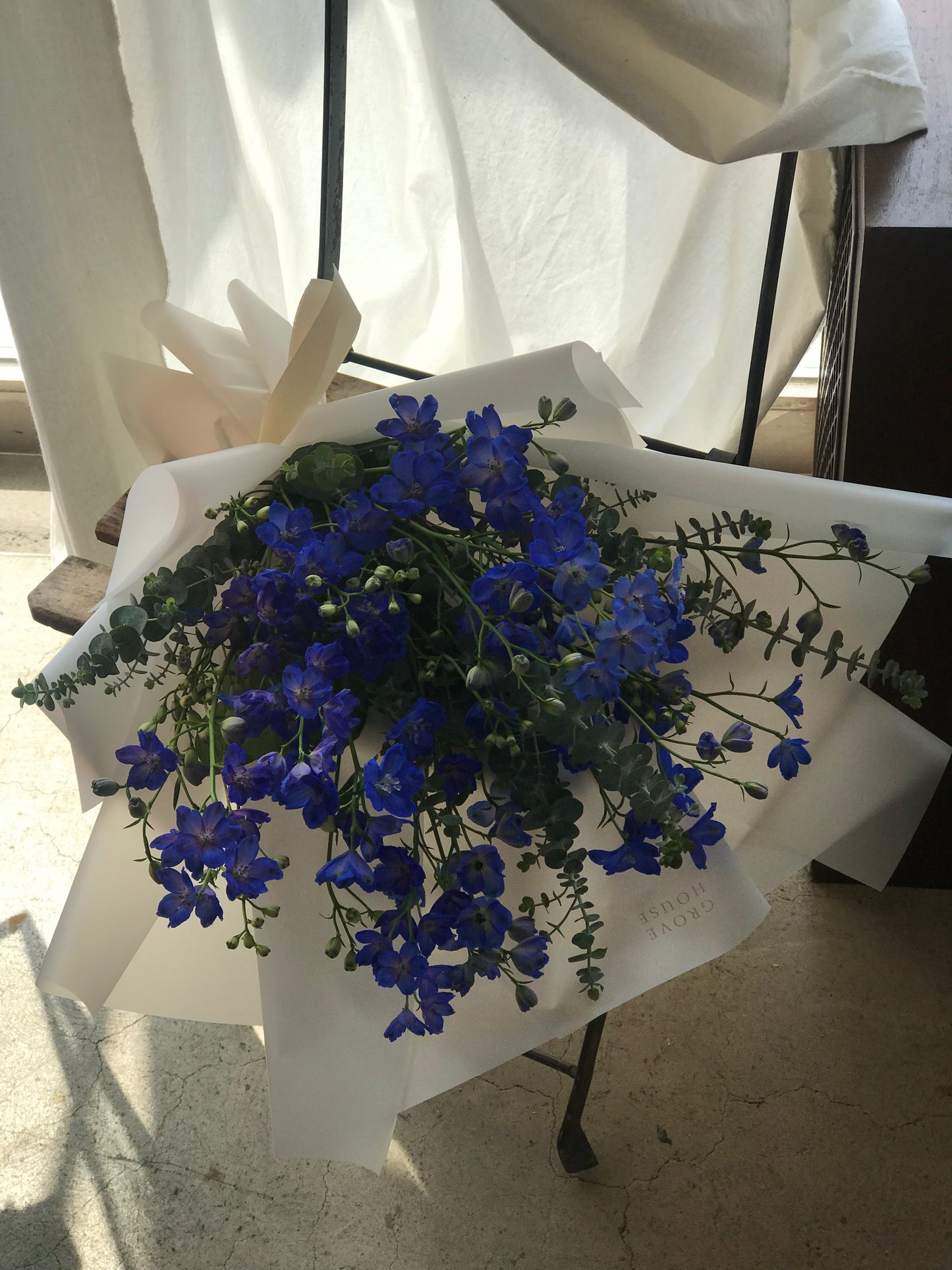 <Selection> Wrapped Bouquet- Blue