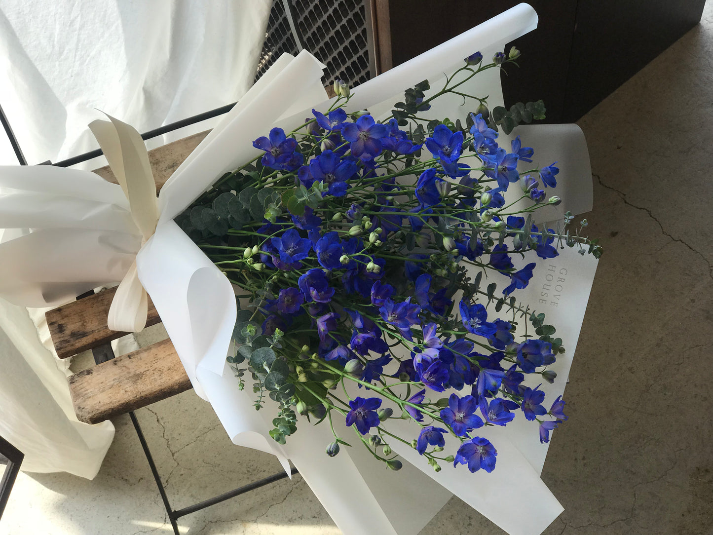<Selection> Wrapped Bouquet- Blue