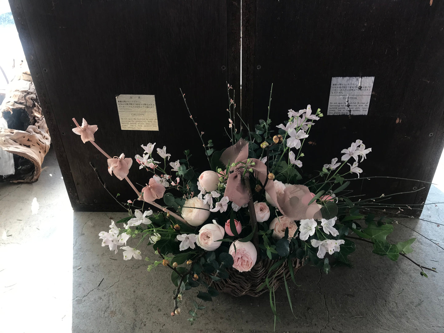 <Selection> Flower Basket - White and Pastel