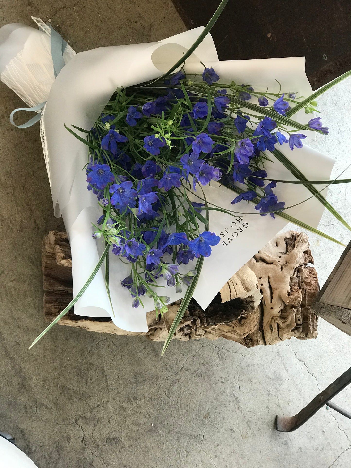 <Selection> Wrapped Bouquet- Blue