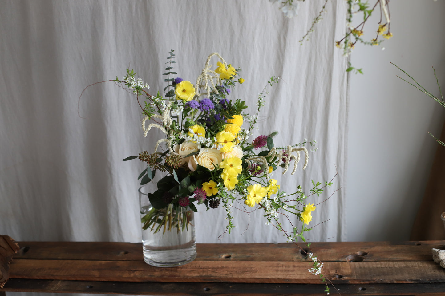 <Selection> Fresh Flower Vase Arrangement - Yellow