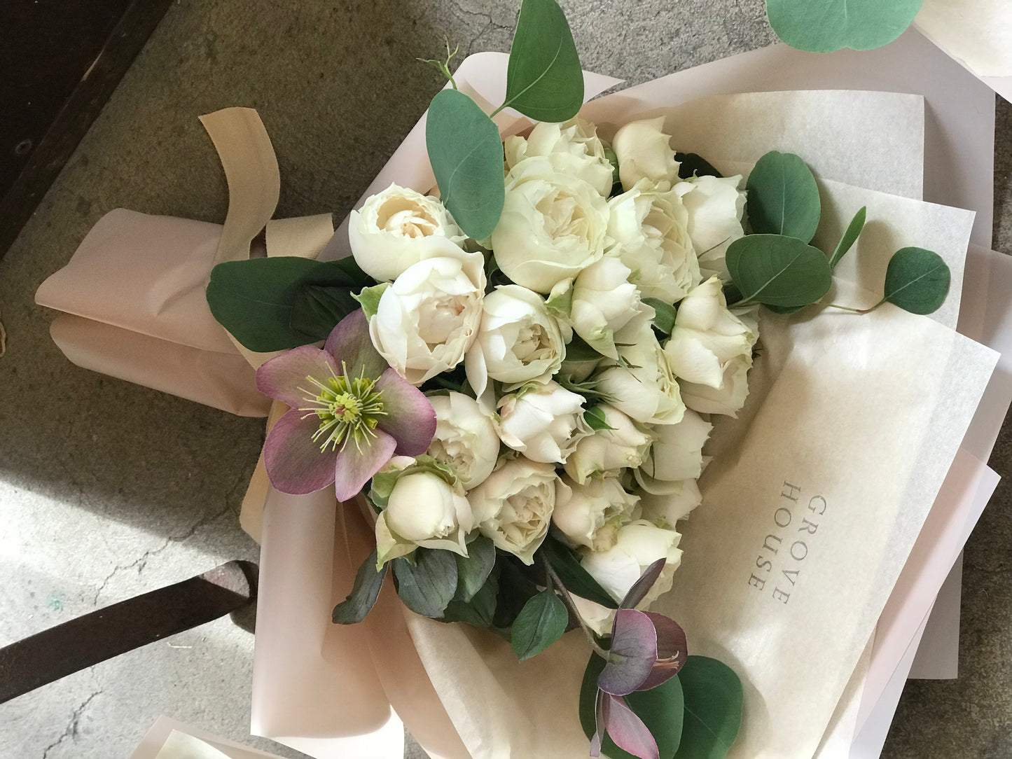 <Selection> Wrapped Bouquet - White and Pastel