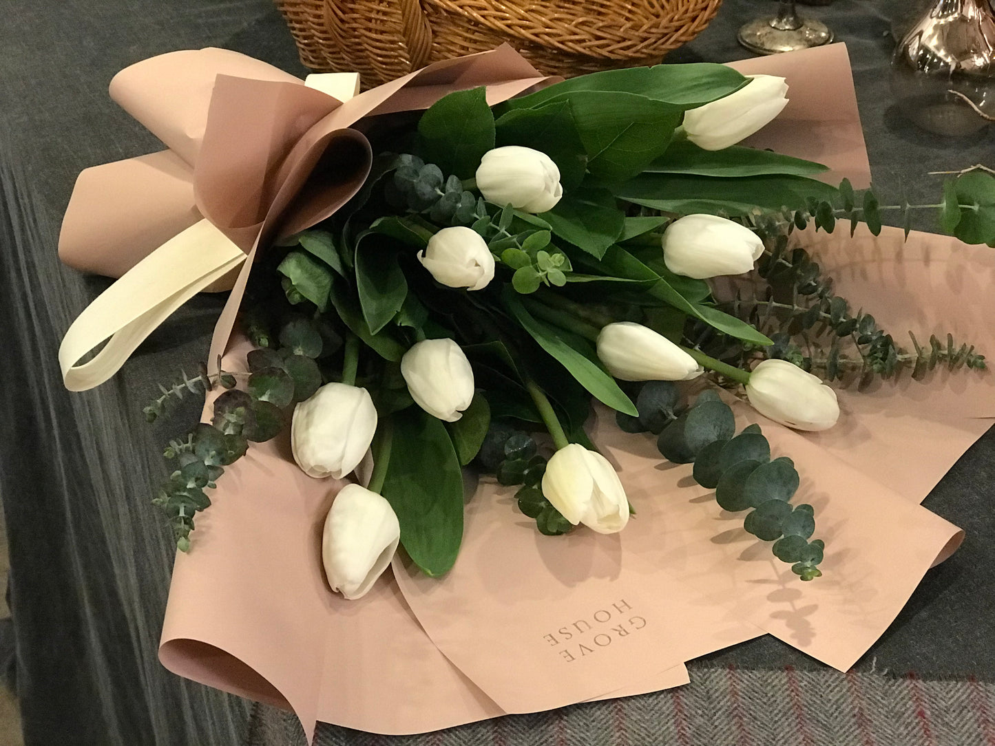 <Selection> Wrapped Bouquet - White and Pastel