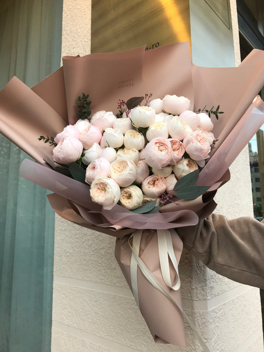 <Selection> Wrapped Bouquet - White and Pastel