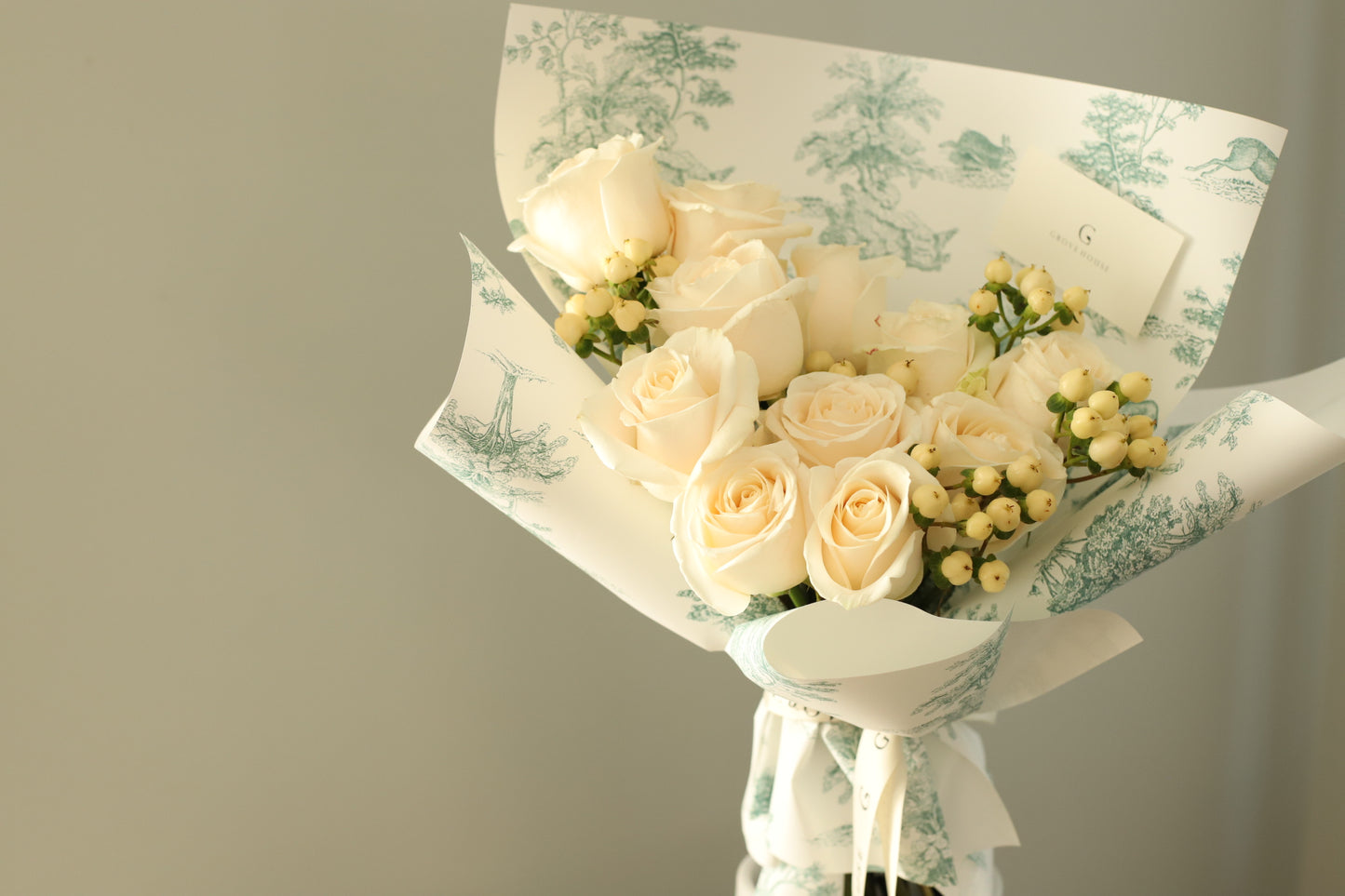 Exquisite Pearl White Wrapped Bouquet (Standard/Deluxe/Premium) for Sympathy