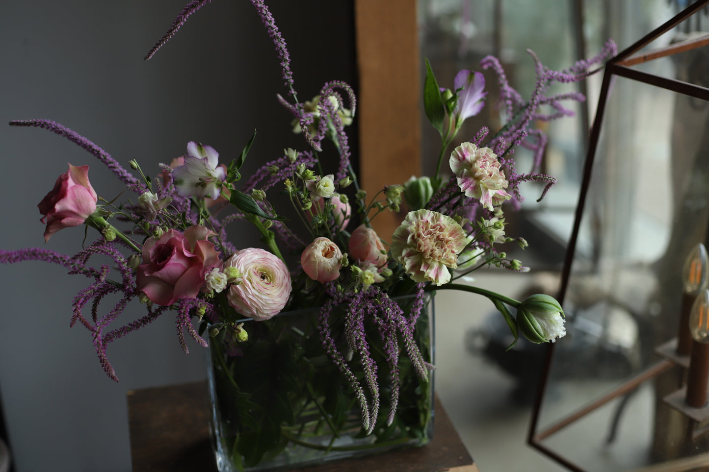 <Selection> Fresh Flower Vase Arrangement - Pink