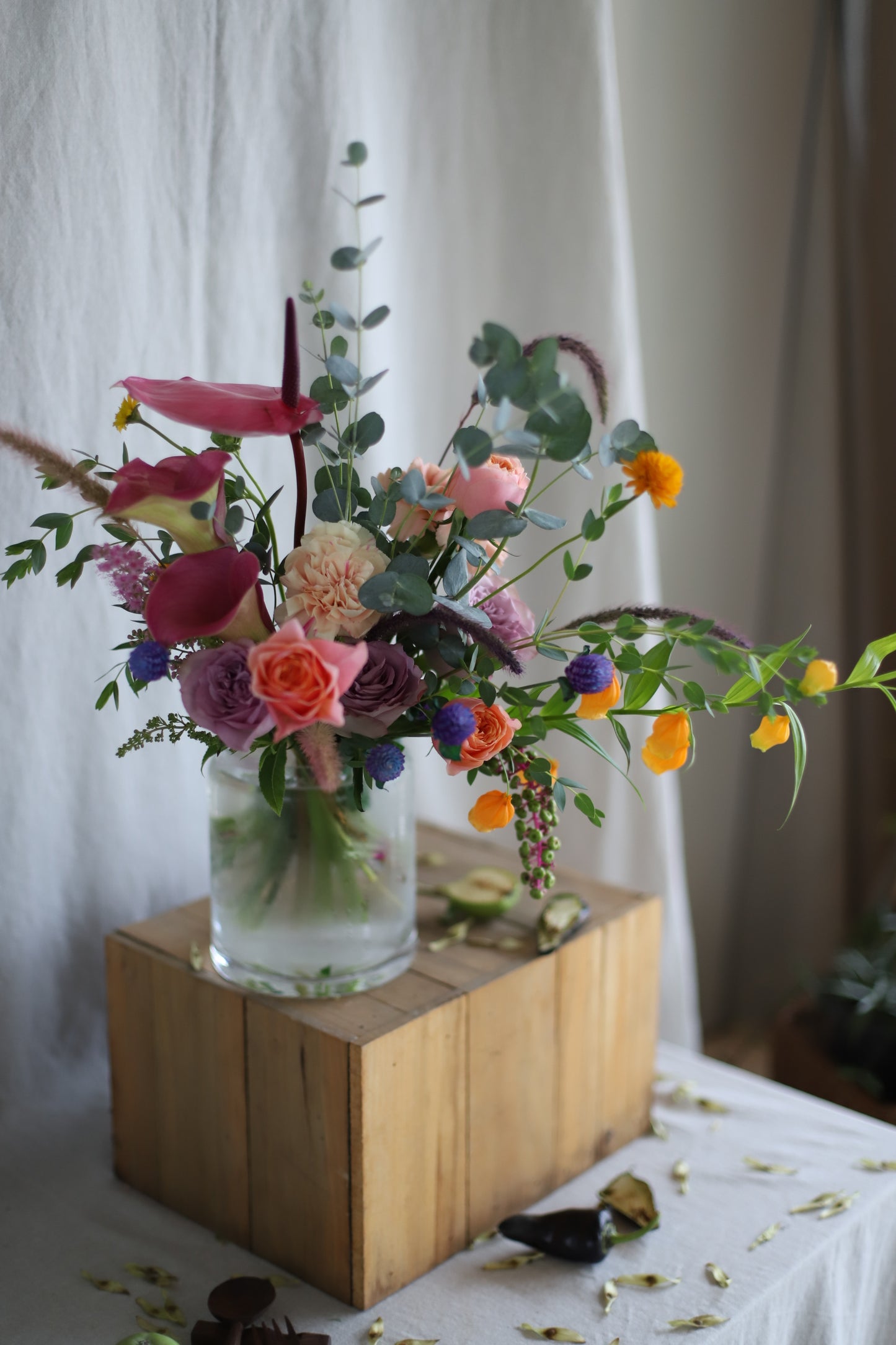 <Selection> Fresh Flower Vase Arrangement – Orange