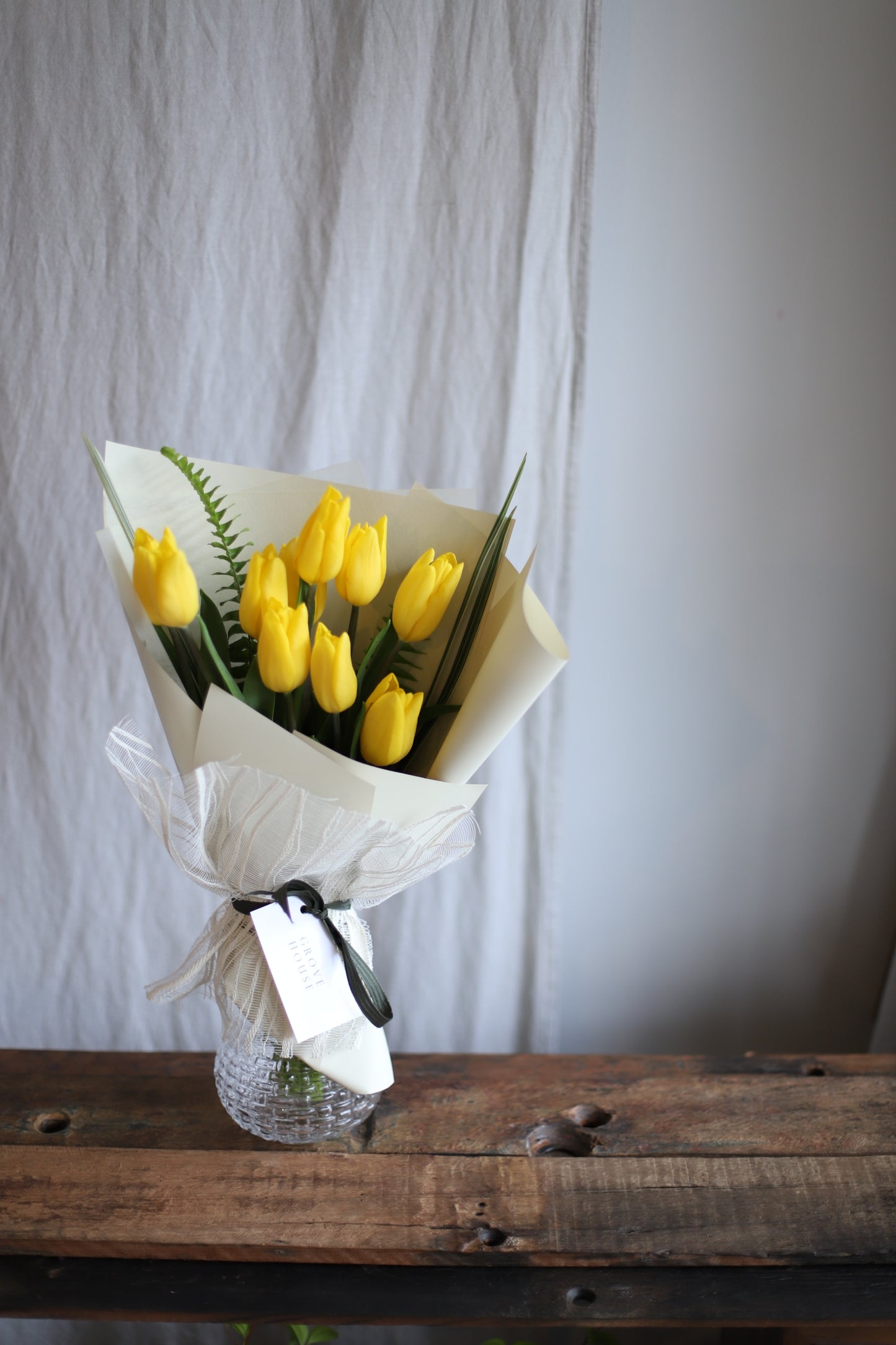 <Selection> Wrapped Bouquet - Yellow