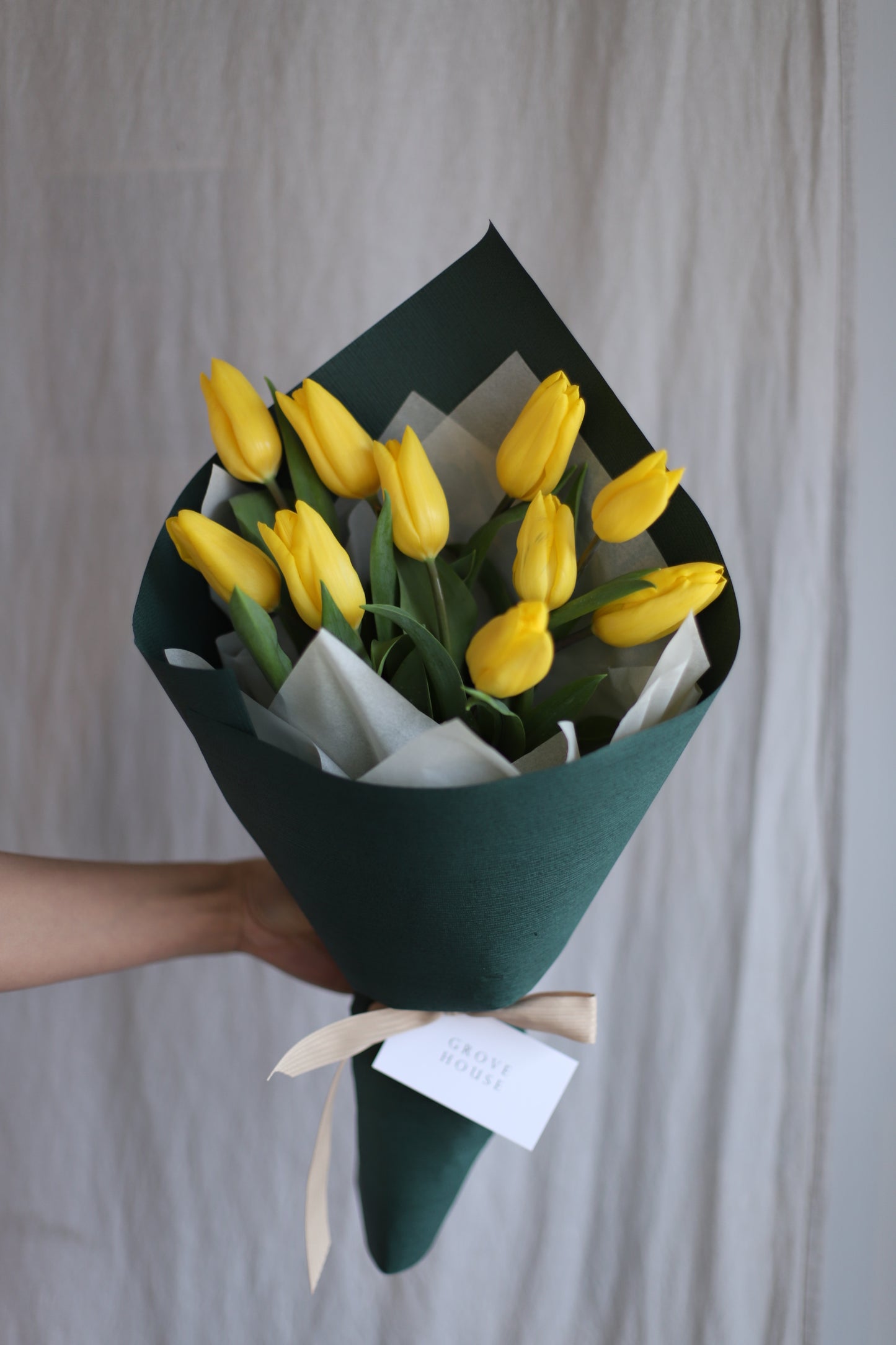 <Selection> Wrapped Bouquet - Yellow