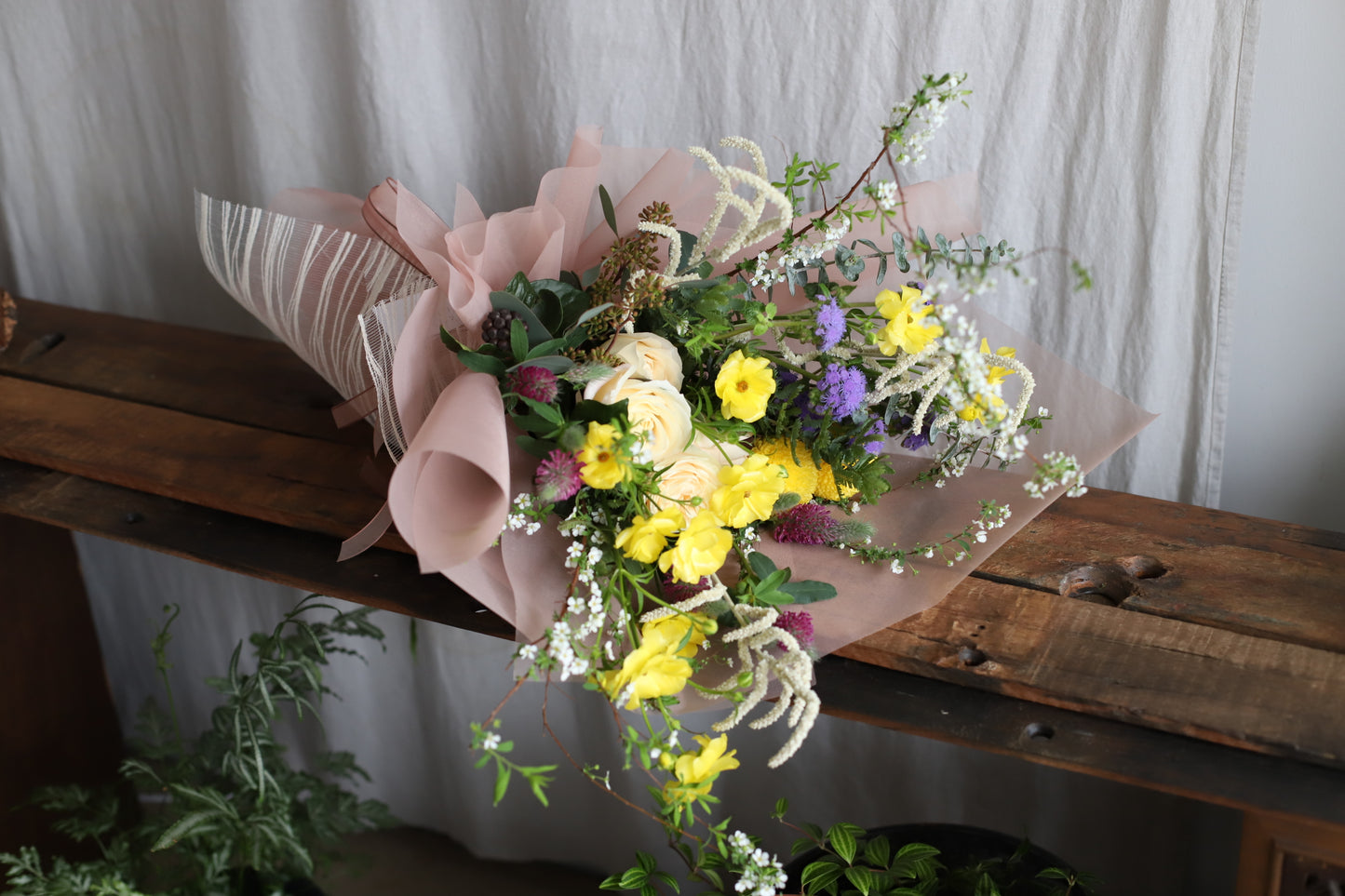 <Selection> Wrapped Bouquet - Yellow