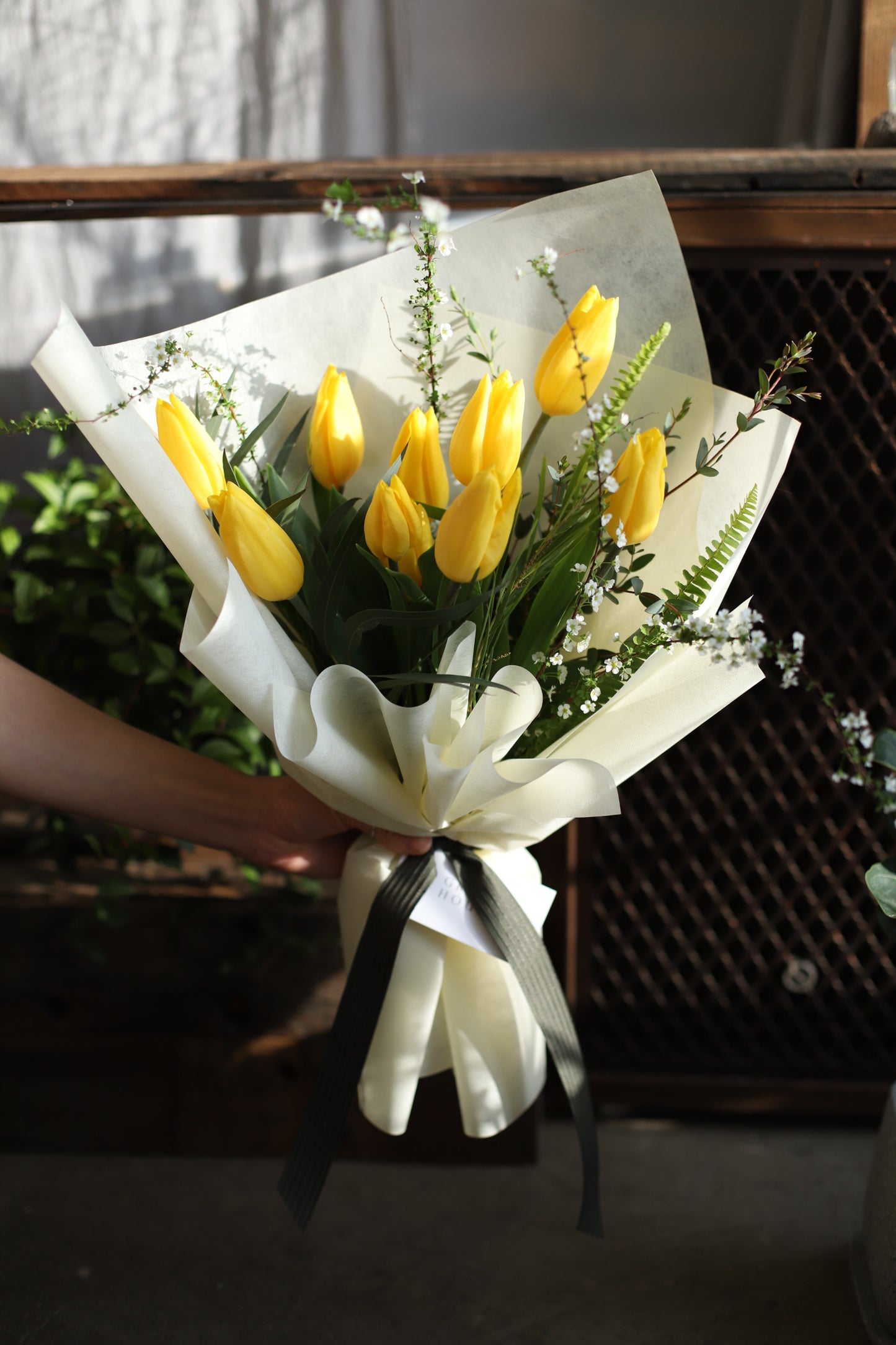 <Selection> Wrapped Bouquet - Yellow