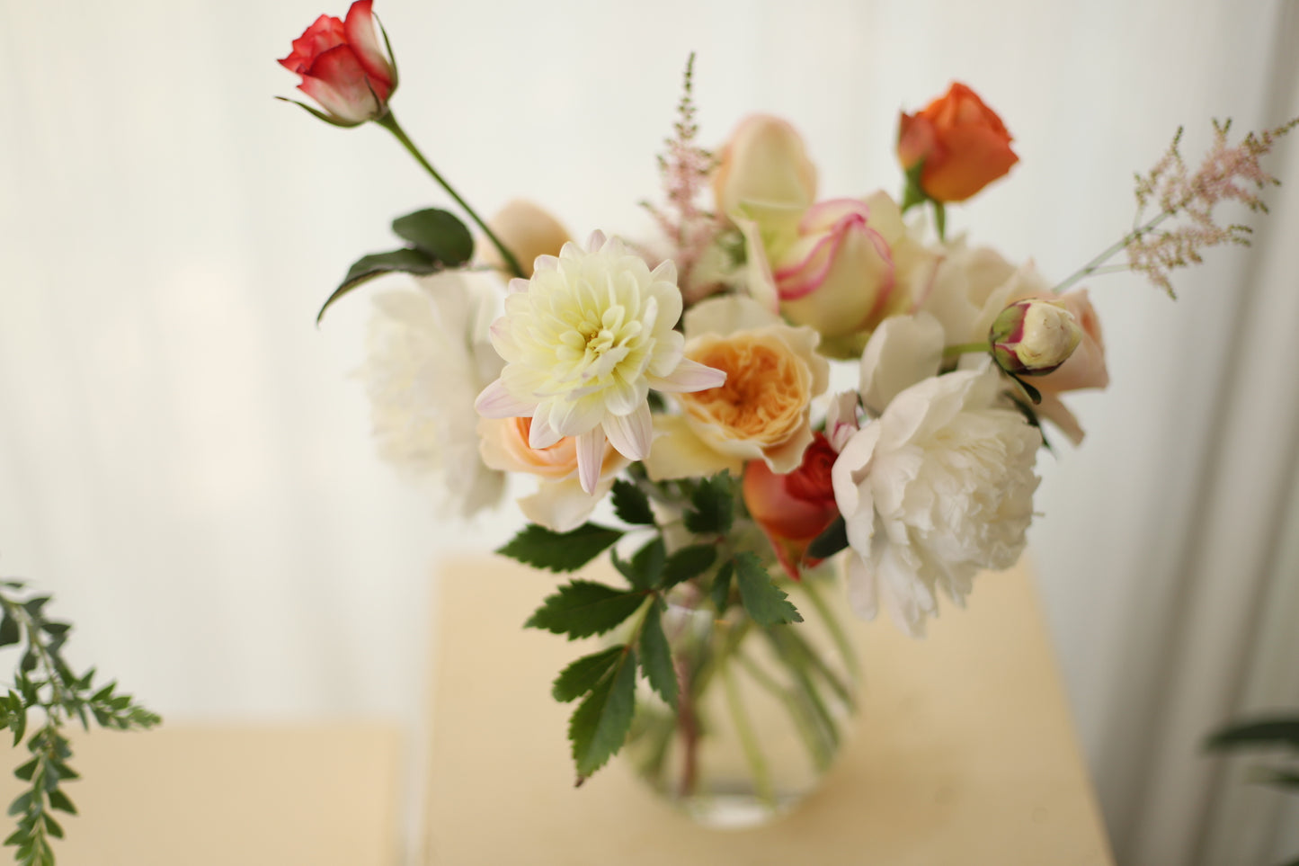 <Selection> Fresh Flower Vase Arrangement – Orange