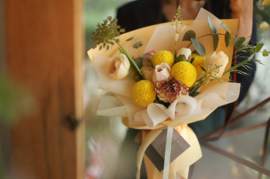 <Selection> Wrapped Bouquet - Yellow