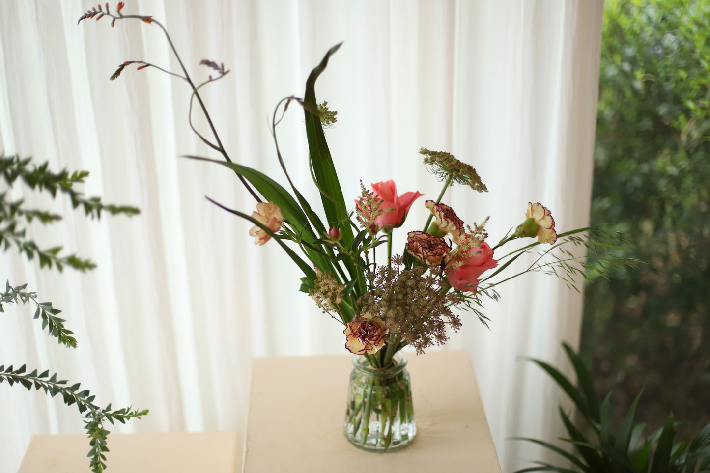 <Selection> Fresh Flower Vase Arrangement – Orange