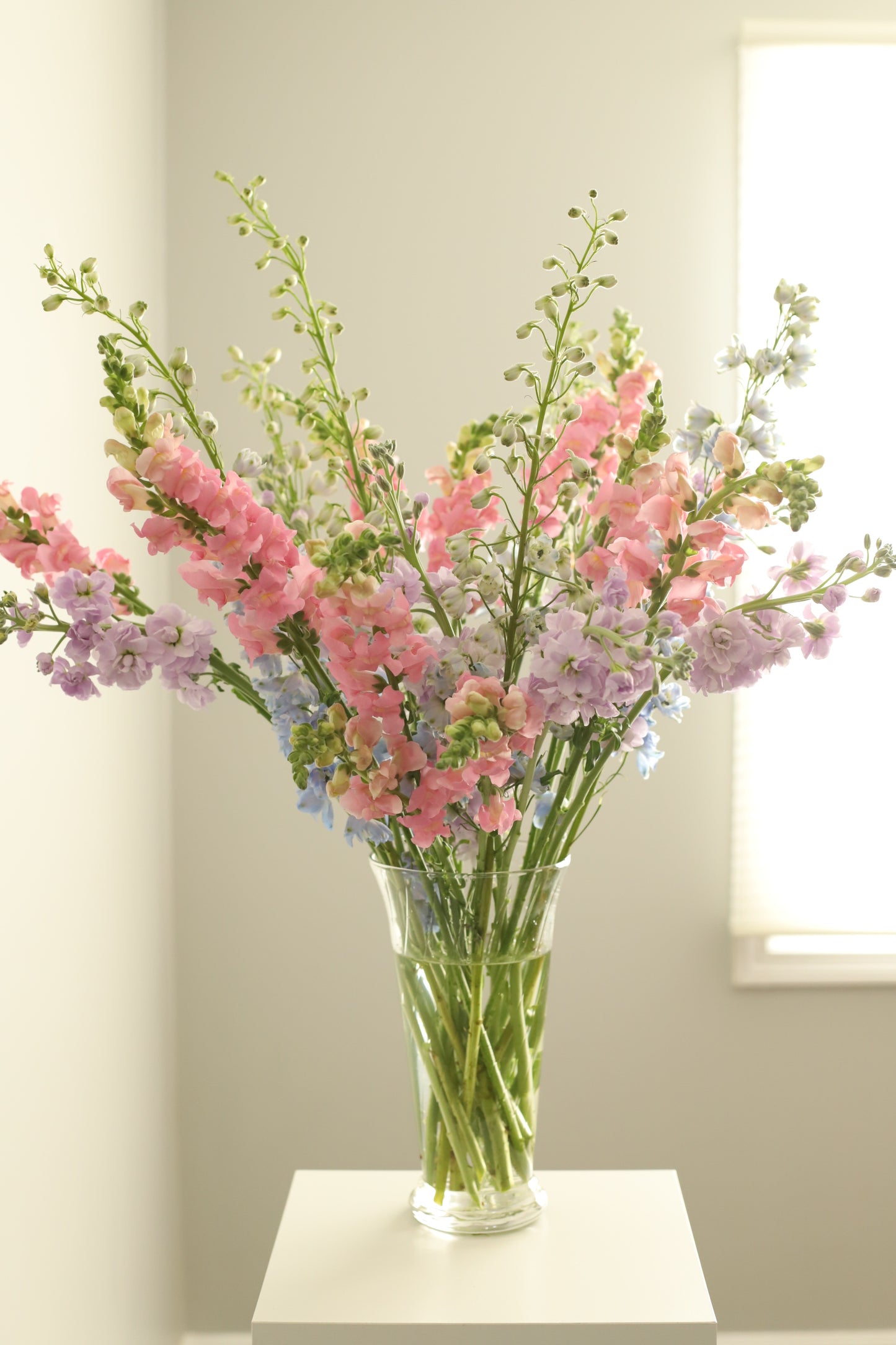 Exquisite Grande Flowers Bouquet in Vase | Northbrook Florist - Elevate Every Occasion