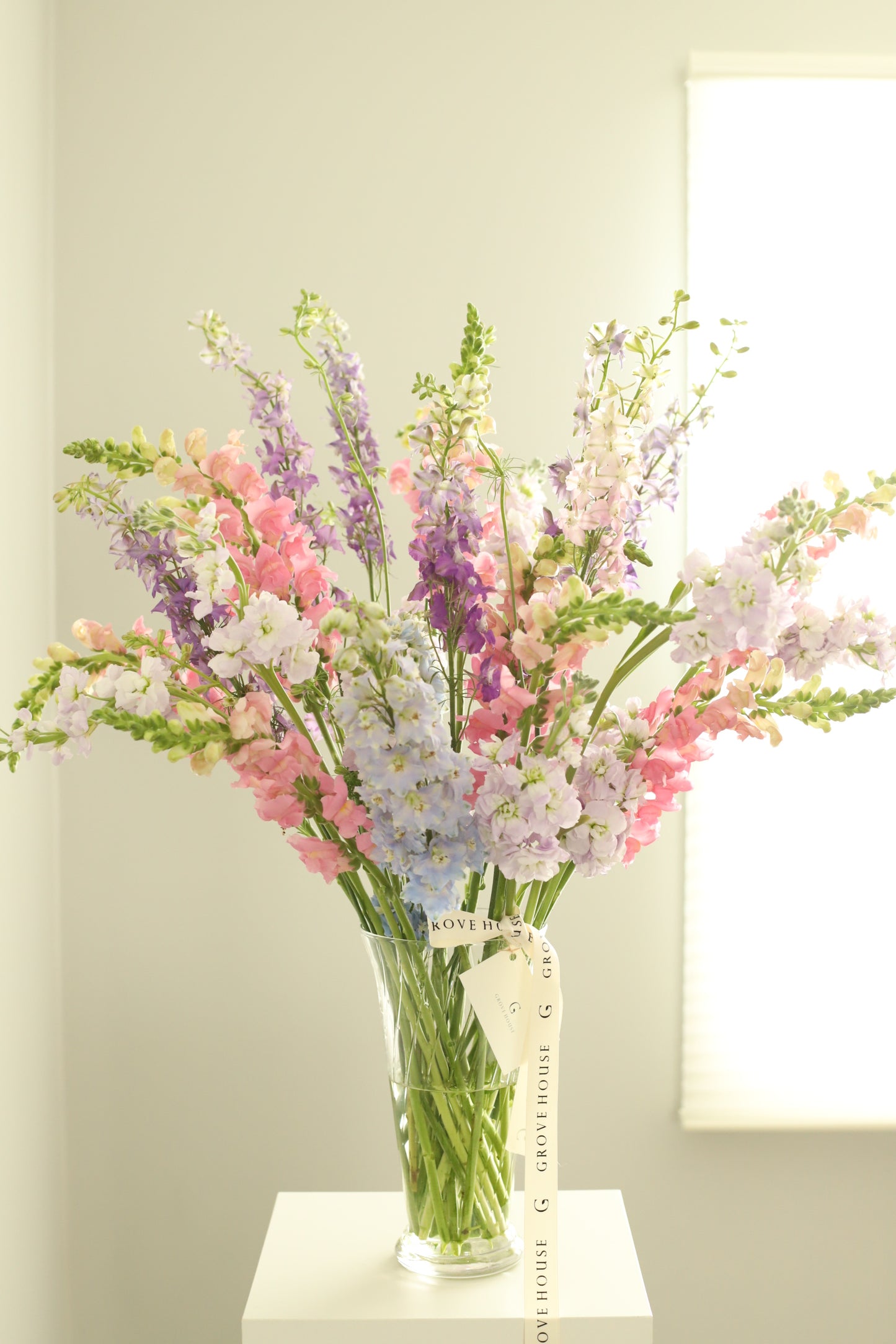 Exquisite Grande Flowers Bouquet in Vase | Northbrook Florist - Elevate Every Occasion